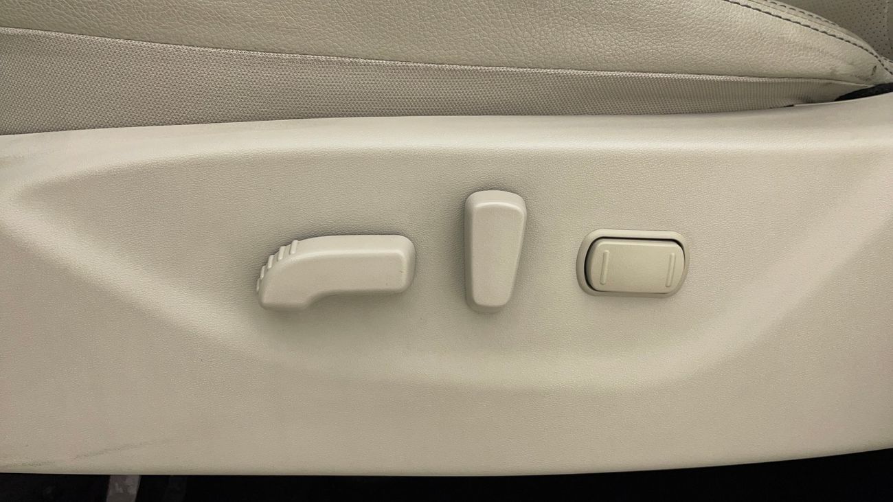 نيسان إكستيرا PLATINUM 2.5 | بدون دفعة مقدمة | اختبار القيادة في المنزل