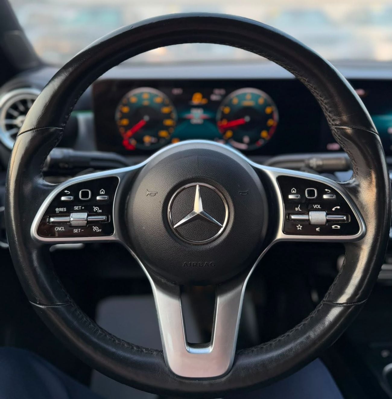 Mercedes Benz CLA250 PREMIUM