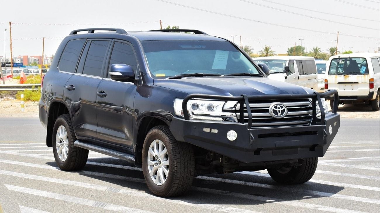 Toyota Land Cruiser V8 Diesel Right Hand