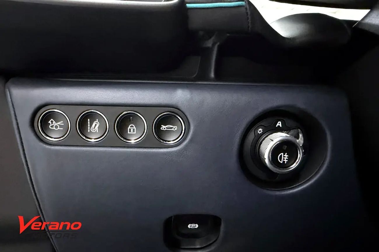 مكلارين أرتورا Performance | GCC Spec | Warranty And Service Contract | Carbon Package