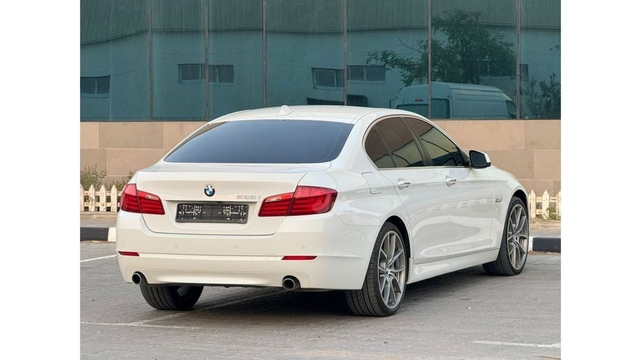 بي أم دبليو 535i لاكجري