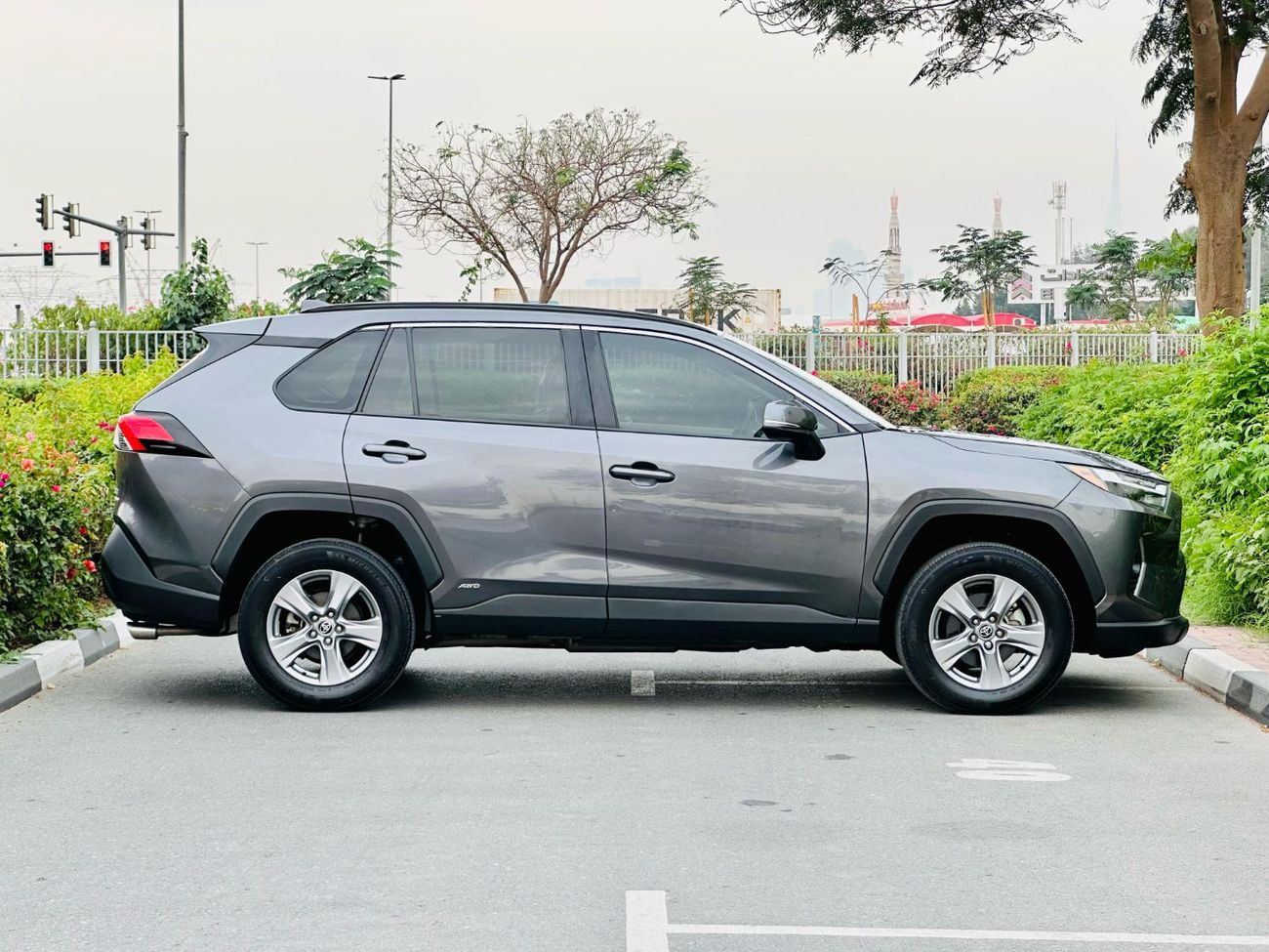 Toyota RAV4 XLE 2.5L Full option