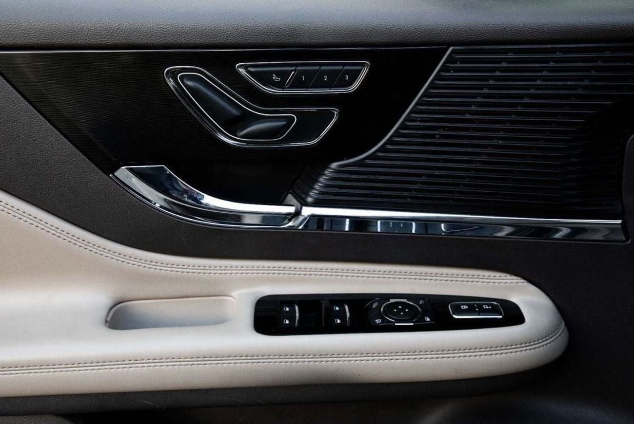 لينكولن كورساير | 2,311 P.M  | 0% Downpayment | Agency Warranty!