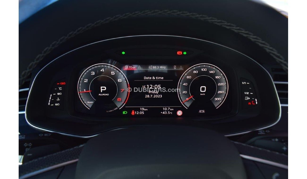 أودي Q8 Q8 55 TFSI Quattro S-line V6 3.0l Awd 5-seater Automatic.