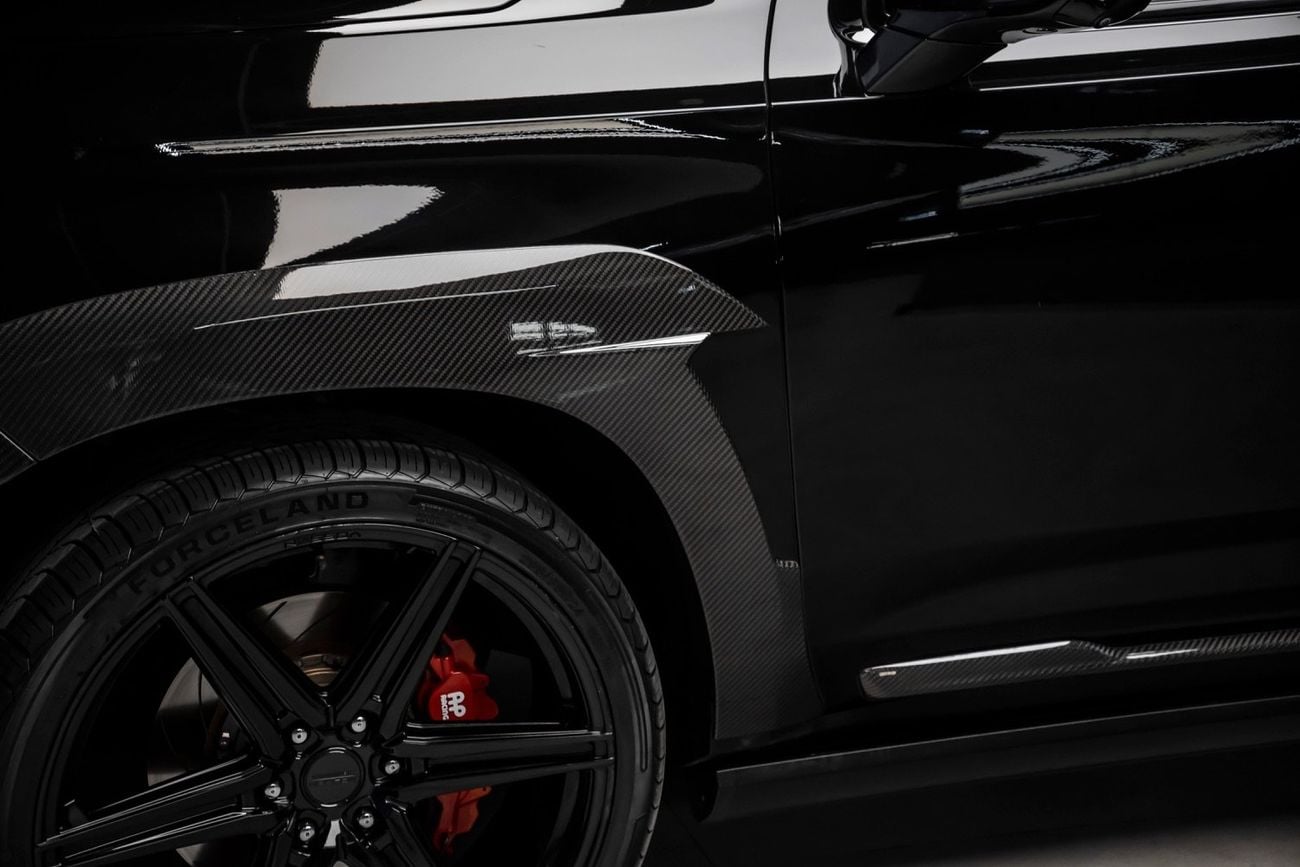 Cadillac Escalade Sport Platinum 6.2L 4WD