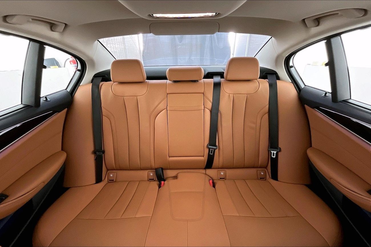 كيا كادنزا EX | ضمان مجاني لمدة عام | 0 دفعة أولى