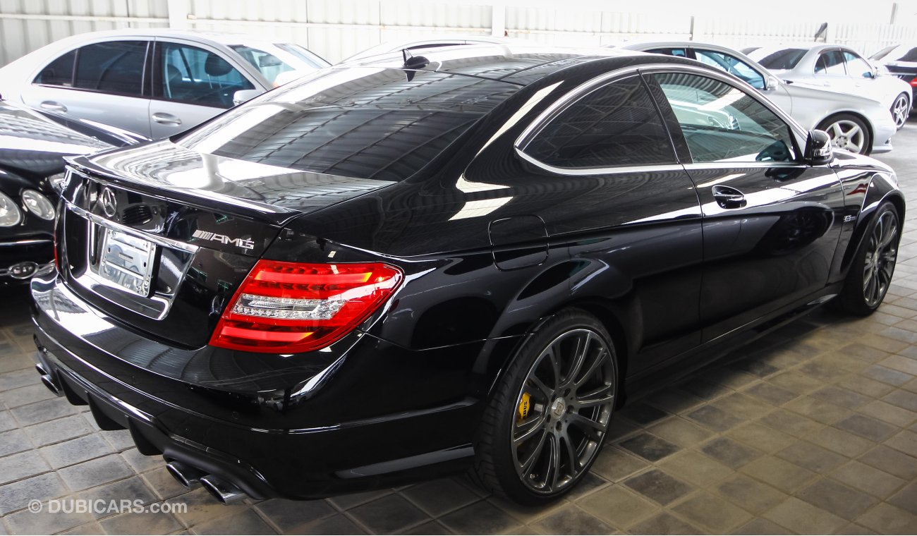 Mercedes-Benz C 63 Coupe