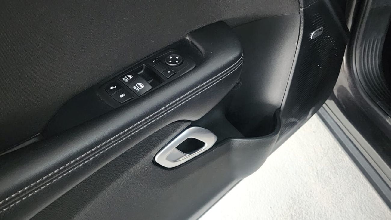 دودج تشالينجر sxt