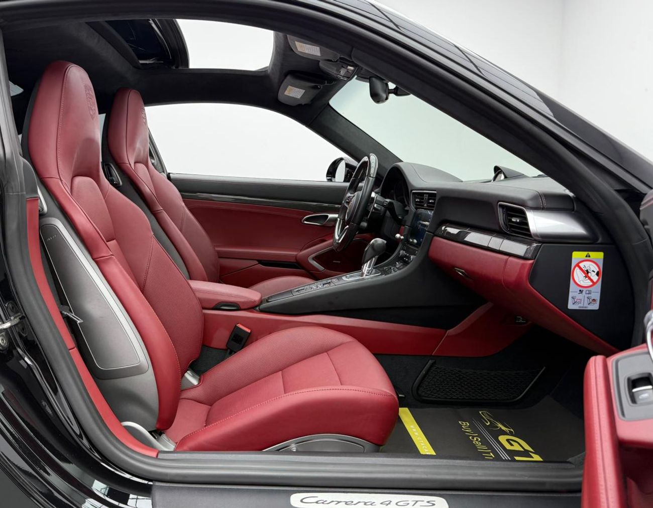 Porsche 911 Carrera 4GTS 3.8L Coupe 2019 Porsche 911 Carrera 4 GTS ,Warranty ,Excellent Condition ,Korean Spec