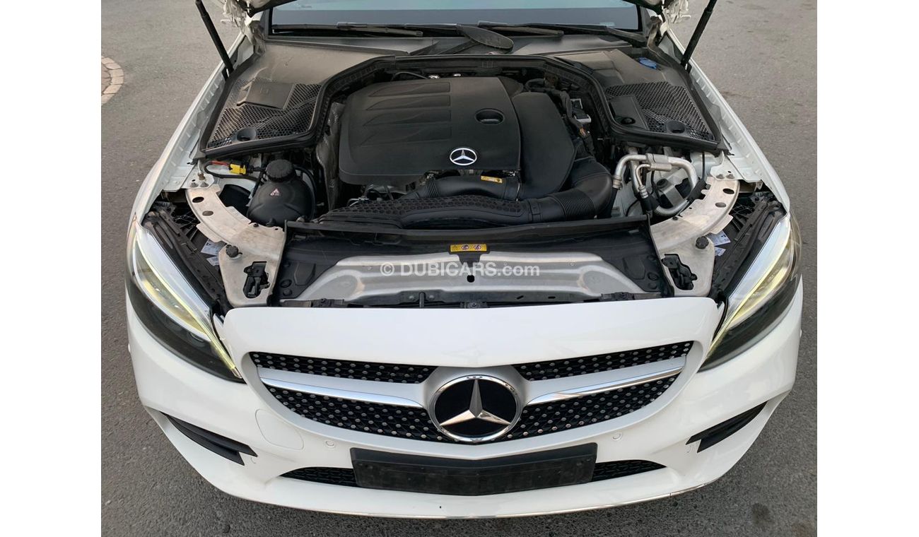 Mercedes-Benz C 200 Mercedes C 200_Gcc_2021_Excellent_Condition _Full option