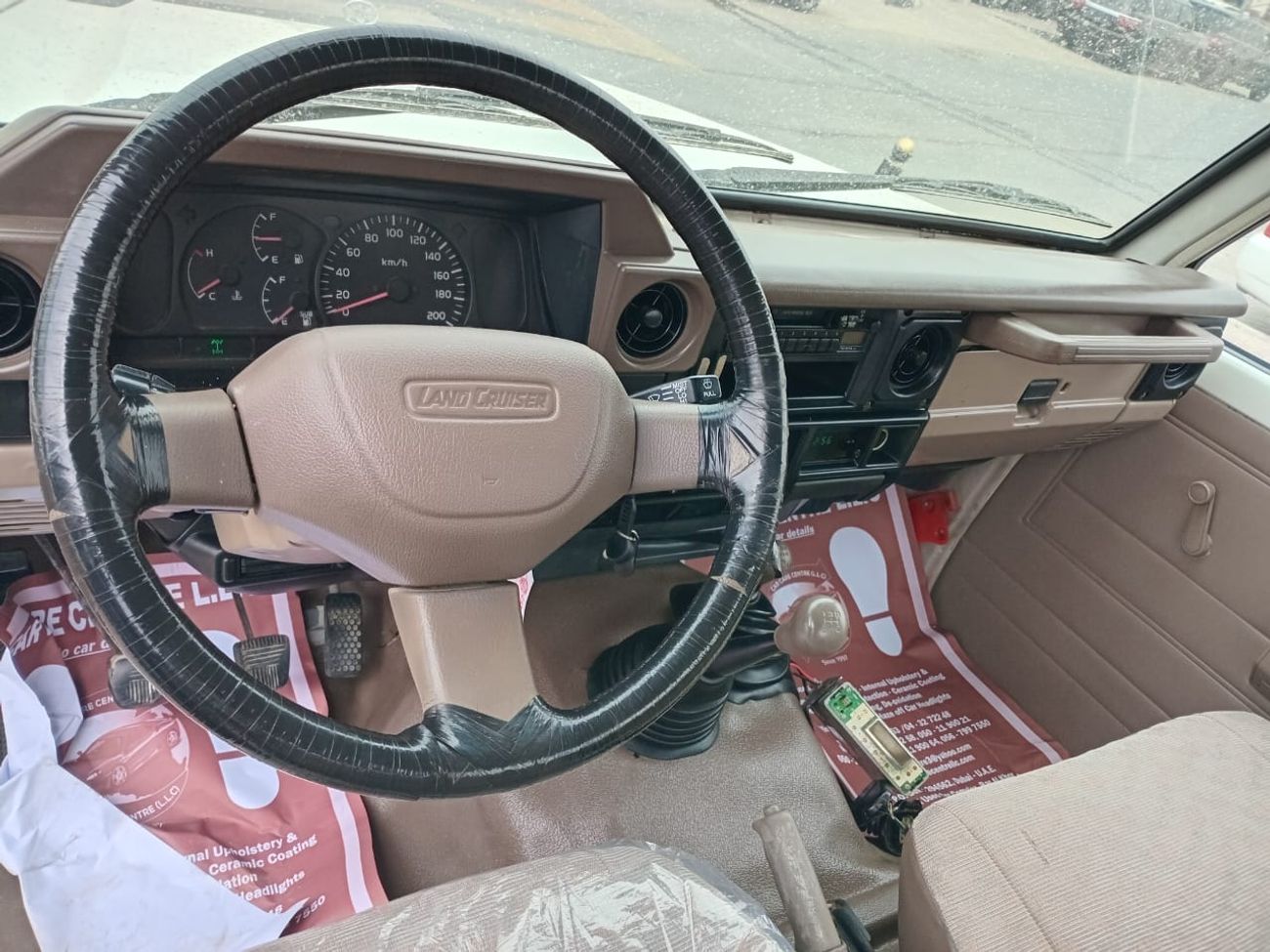 تويوتا لاند كروزر بيك آب SC 4.0L PETROL MANUAL TRANSMISSION