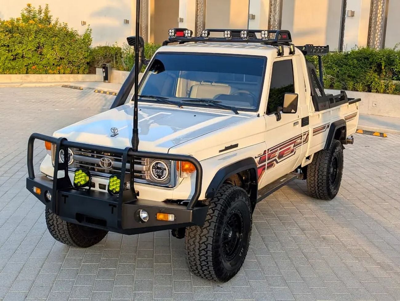 تويوتا لاند كروزر 70 DIESEL LC 79 LX GCC Specs