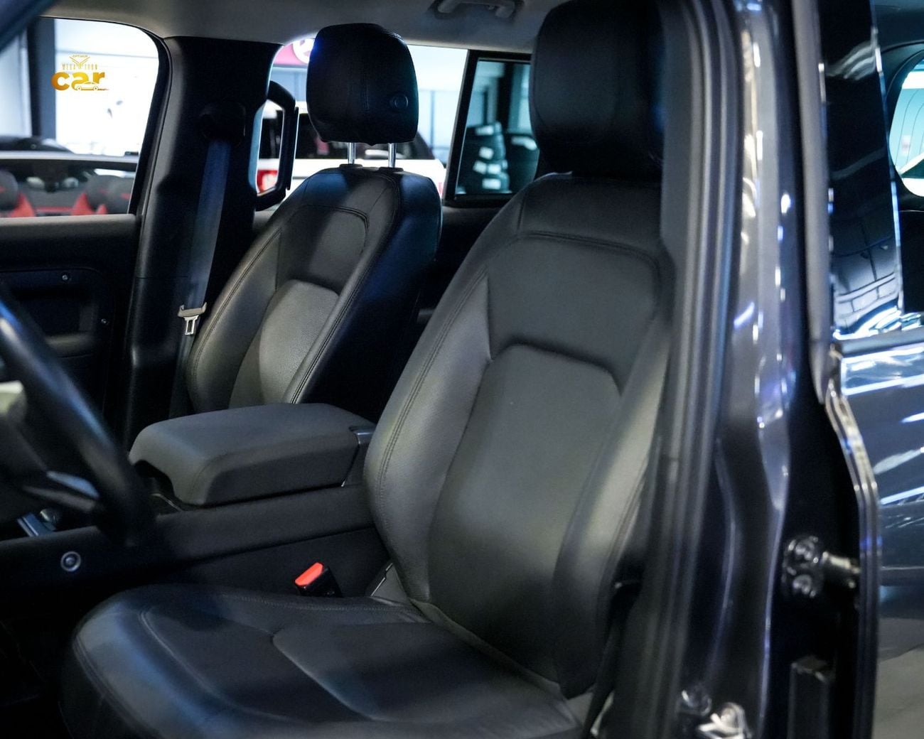 لاند روفر ديفندر 