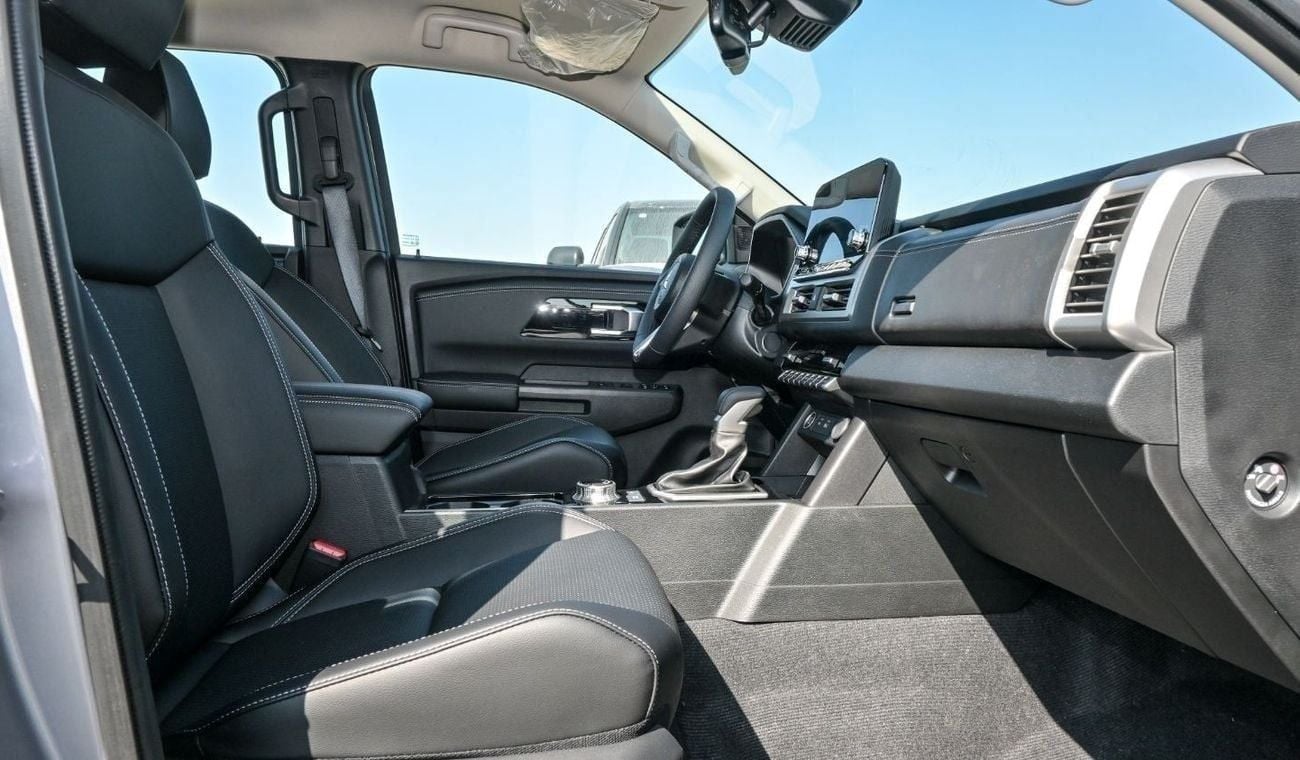 Mitsubishi L200 Brand New Mitsubishi L200 2025 For Export Only ! 2.5L 4WD Diesel GLS | A/T | Silver/Black |L200-GLS-