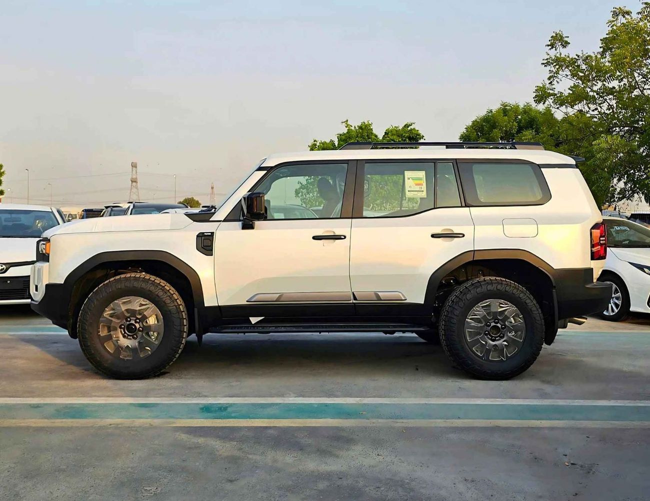 Toyota Prado ADVENTURE TURBO / REAR PWR DOOR, DRIVER PWR SEAT, SUNROOF/2.8L DIESEL 4WD/ CODE# P28ADV3