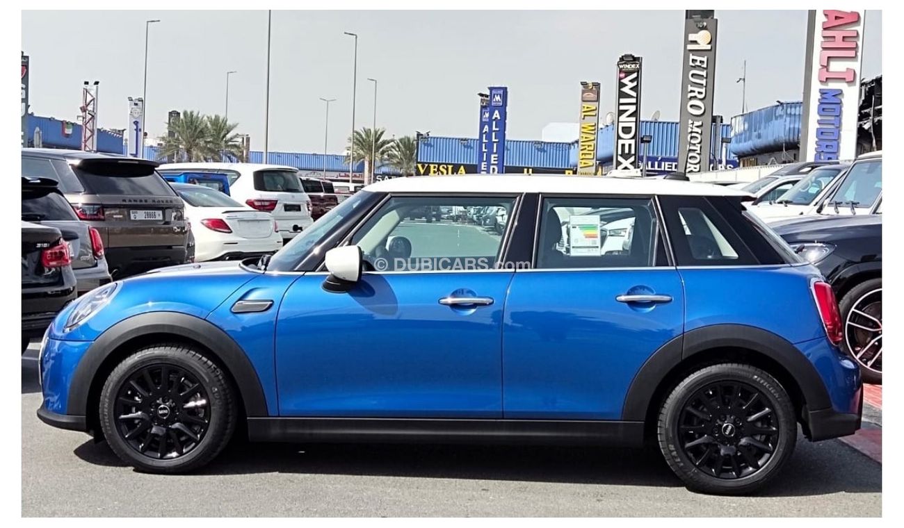 ميني كوبر Edition 5 Door  3 Years Warranty And  3 Years Service 2023 GCC