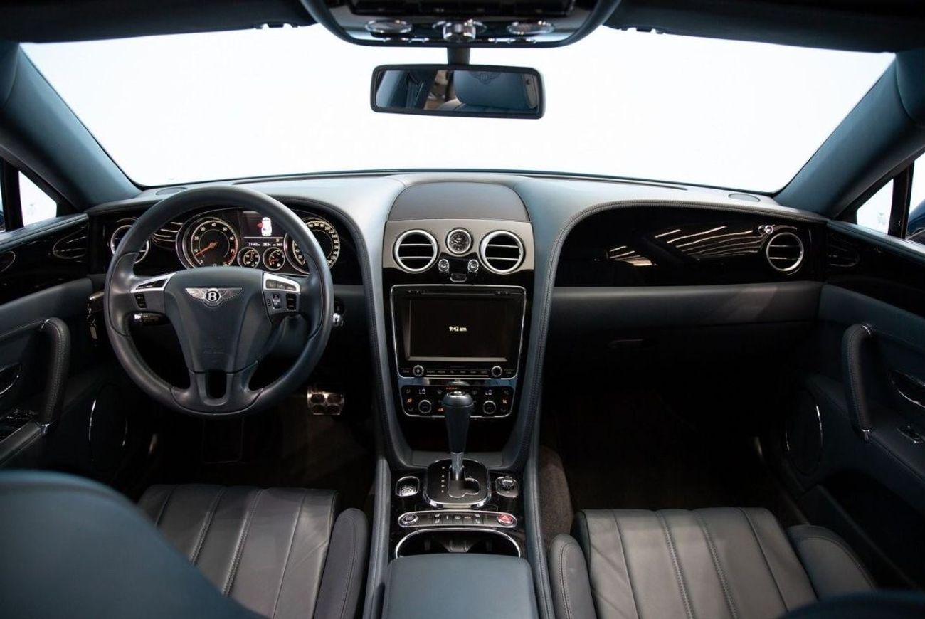 Bentley Flying Spur Bentley Flying Spur V8