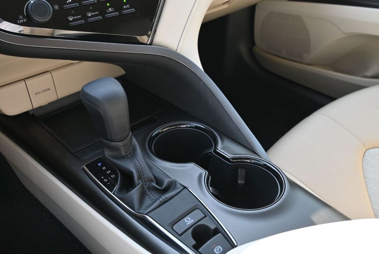 Toyota Camry Toyota Camry LE 2.5L Petrol,  Sedan, FWD, 4 Doors,  Color Brown, Model 2023