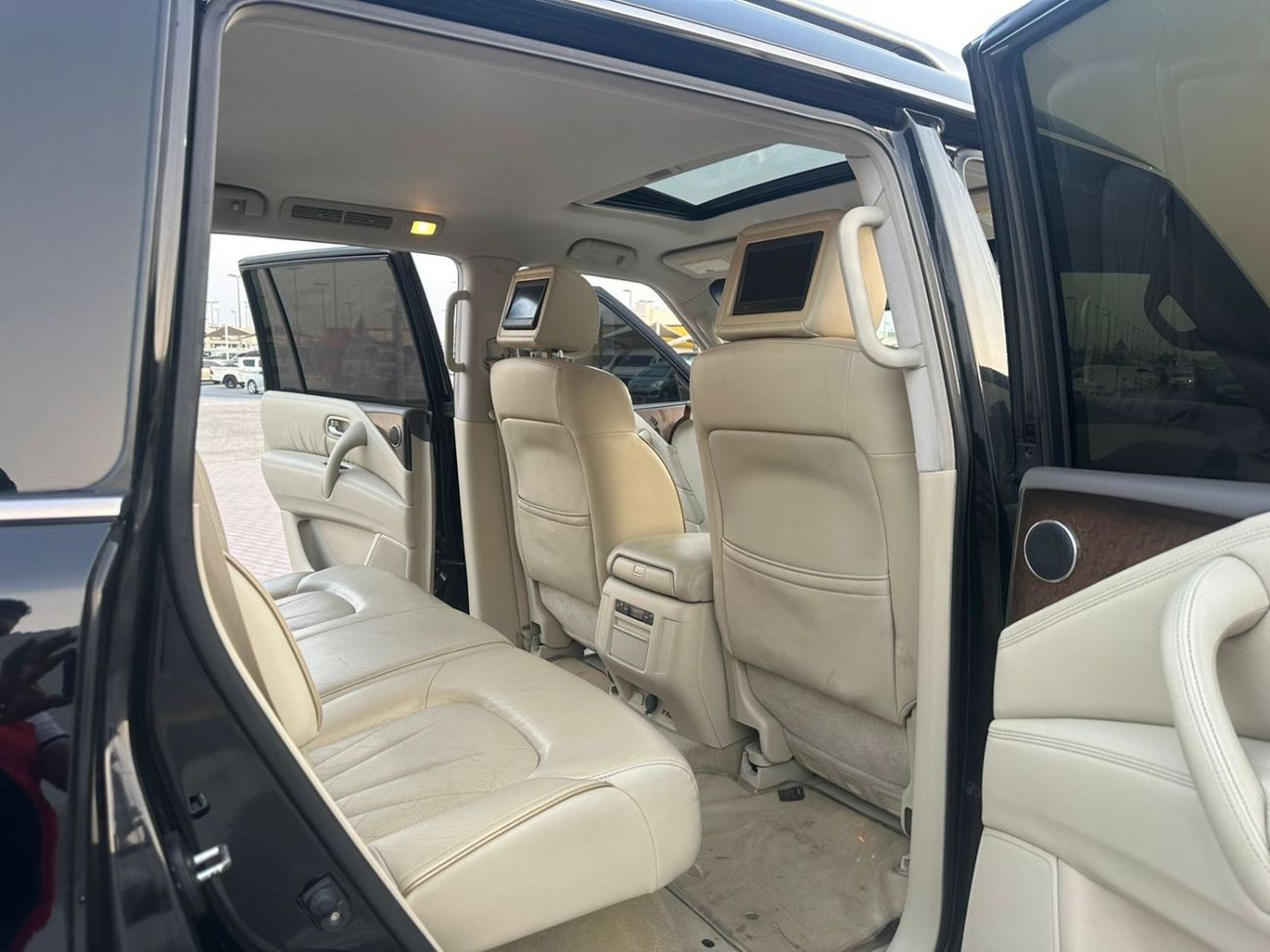 إنفينيتي QX56 Luxury 5.6L
