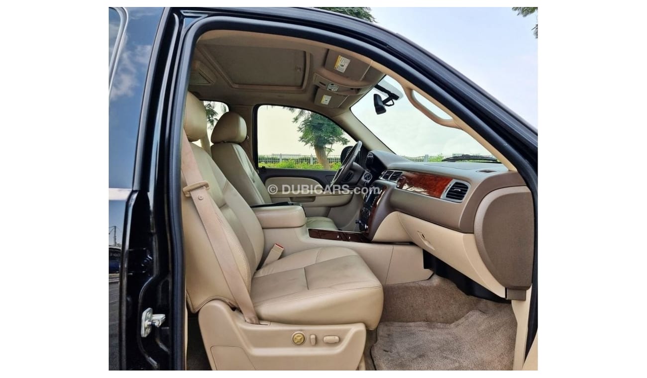 شيفروليه تاهو LTZ-Full option-2011-V8-Single Owner-Complete Agency Maintained