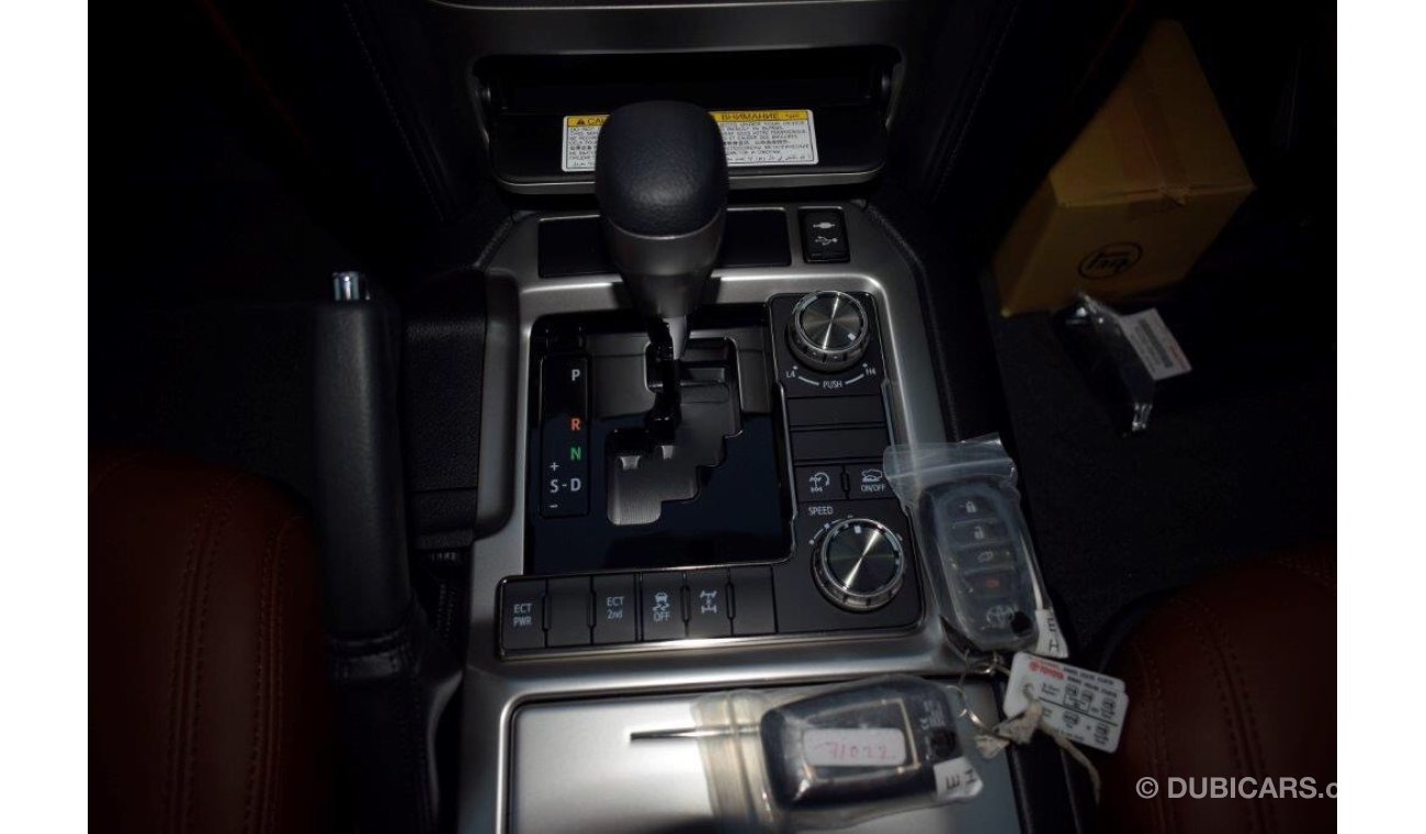 Toyota Land Cruiser 4.6 v8 PETROL GRAND TOURING full option