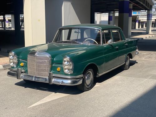 Mercedes-Benz 230 S Fintail-Limited Time Offer
