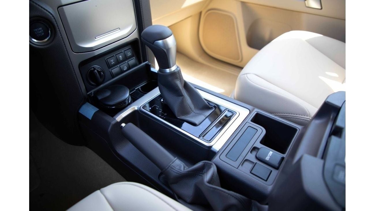 تويوتا برادو تويوتا برادو 4.0 TXL S.Dr 2023 - أسود اتيتيود من الداخل بيج | تصدير فقط