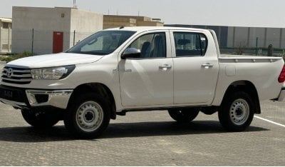 Toyota Hilux 2.4GD WORK D DC 4WD 4X4 6MT