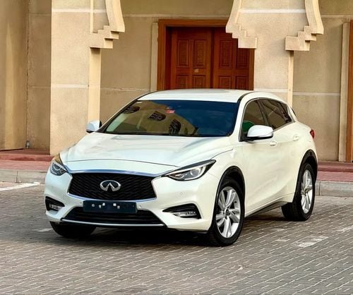 إنفينيتي Q 30 GCC Specs | Compact Luxury Hatchback