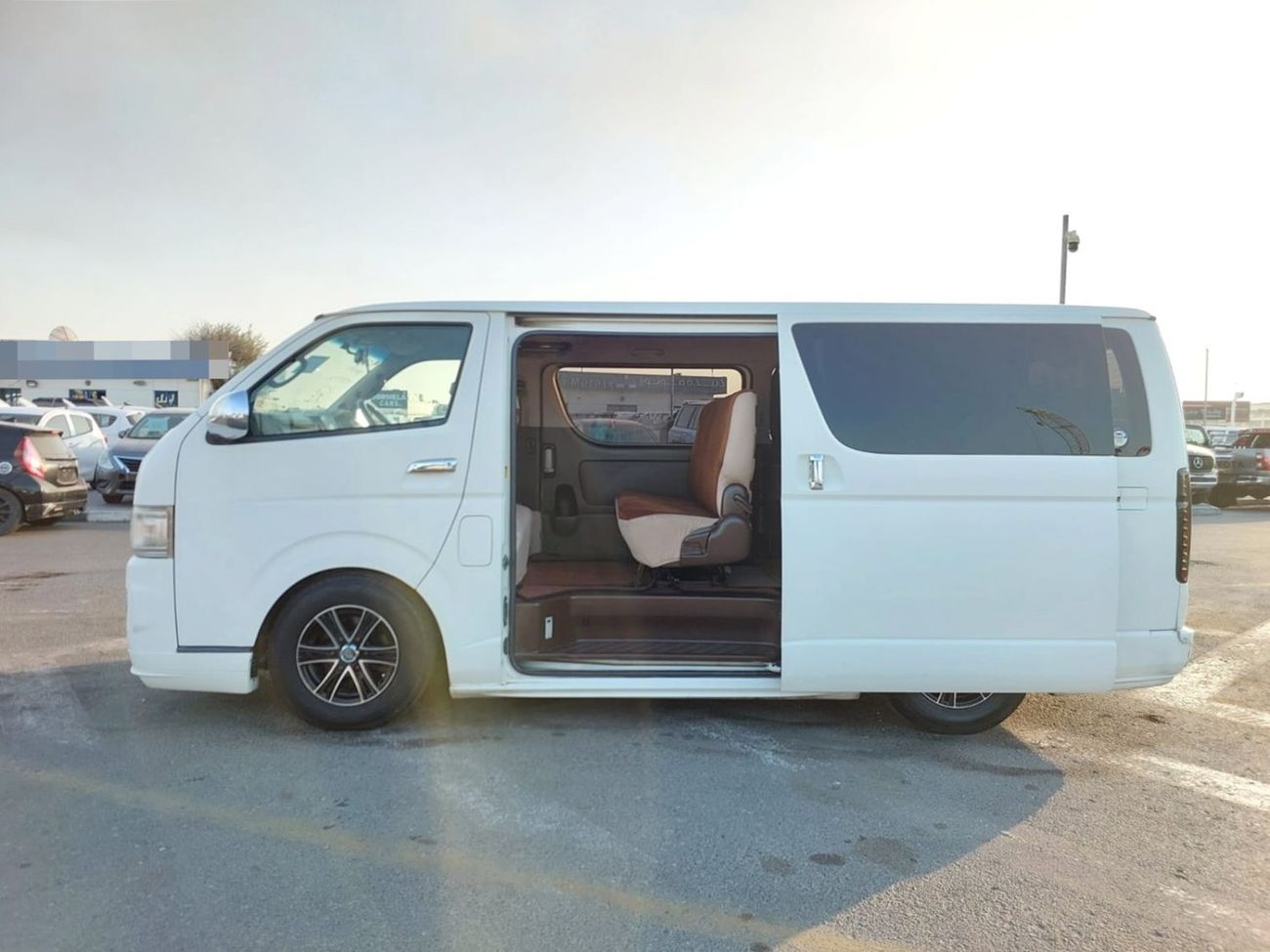 Toyota Hiace (RAMADAN OFFER) TOYOTA HIACE VAN RHD 2006 MODEL 2.0 L PETROL AUTOMATIC(PM41002)