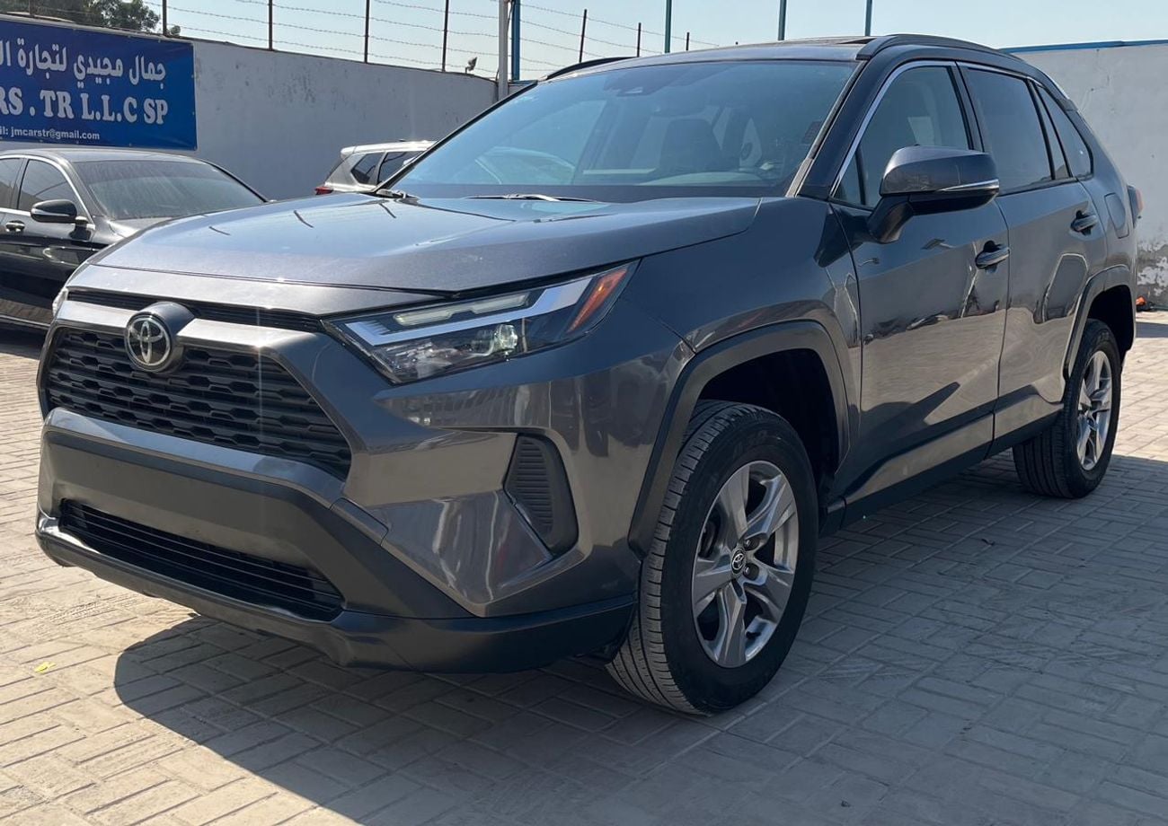 Toyota RAV4 2022  Toyota  Rav4 XLE 4X4 AWD Push start Full Option