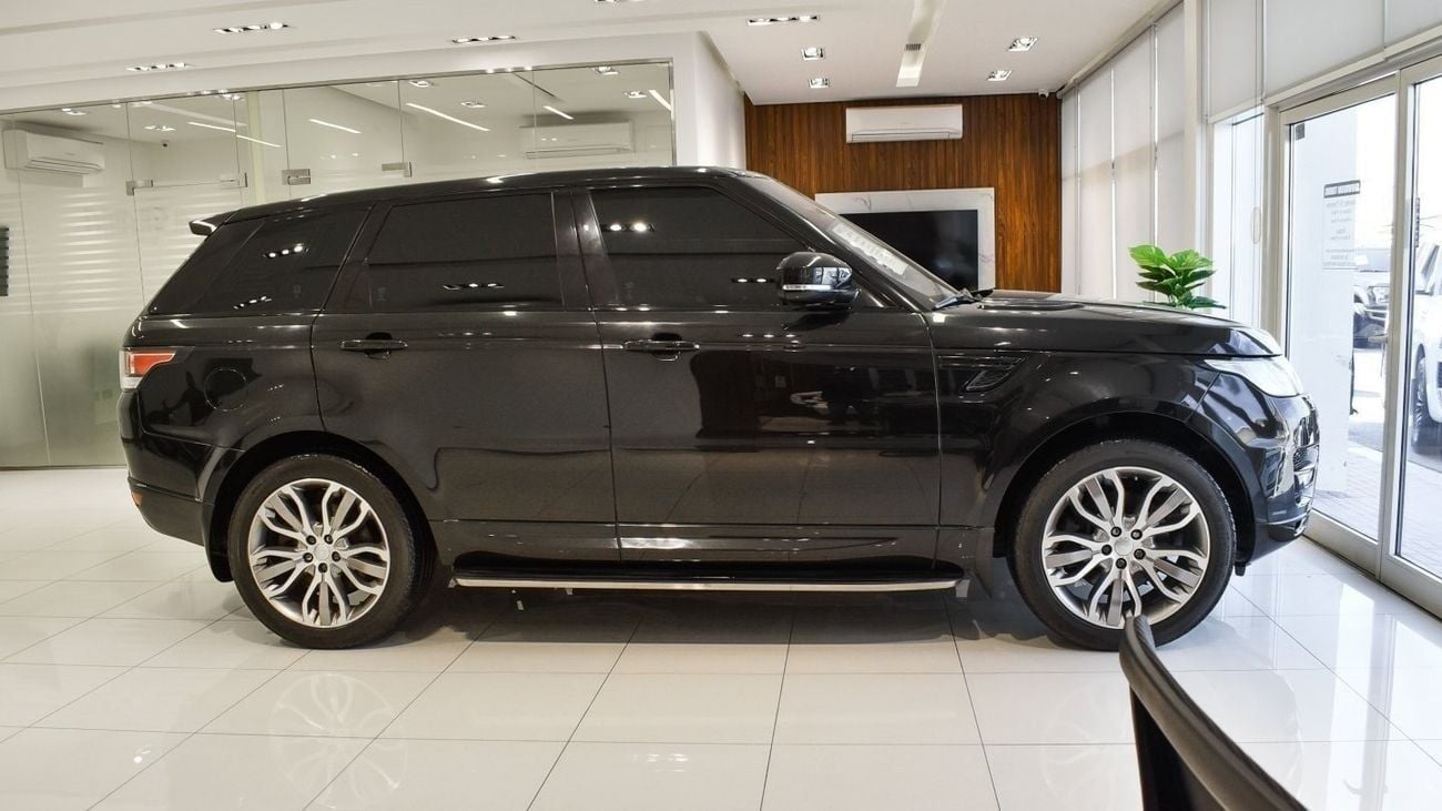لاند روفر رينج روفر سبورت With Supercharged Badge
