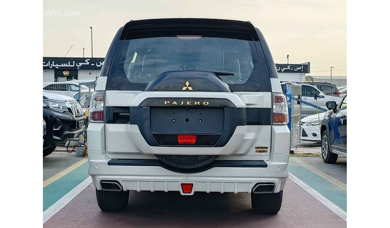 Mitsubishi Pajero GLS, 3.8L Petrol, Black Edition / Full Option / 2 Power Seats with Leather / 4WD (CODE 67931)