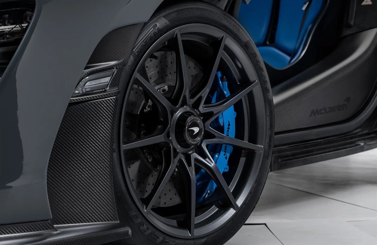 مكلارين سينا 4.0L V-8 Twin-Turbocharged Engine | Warranty