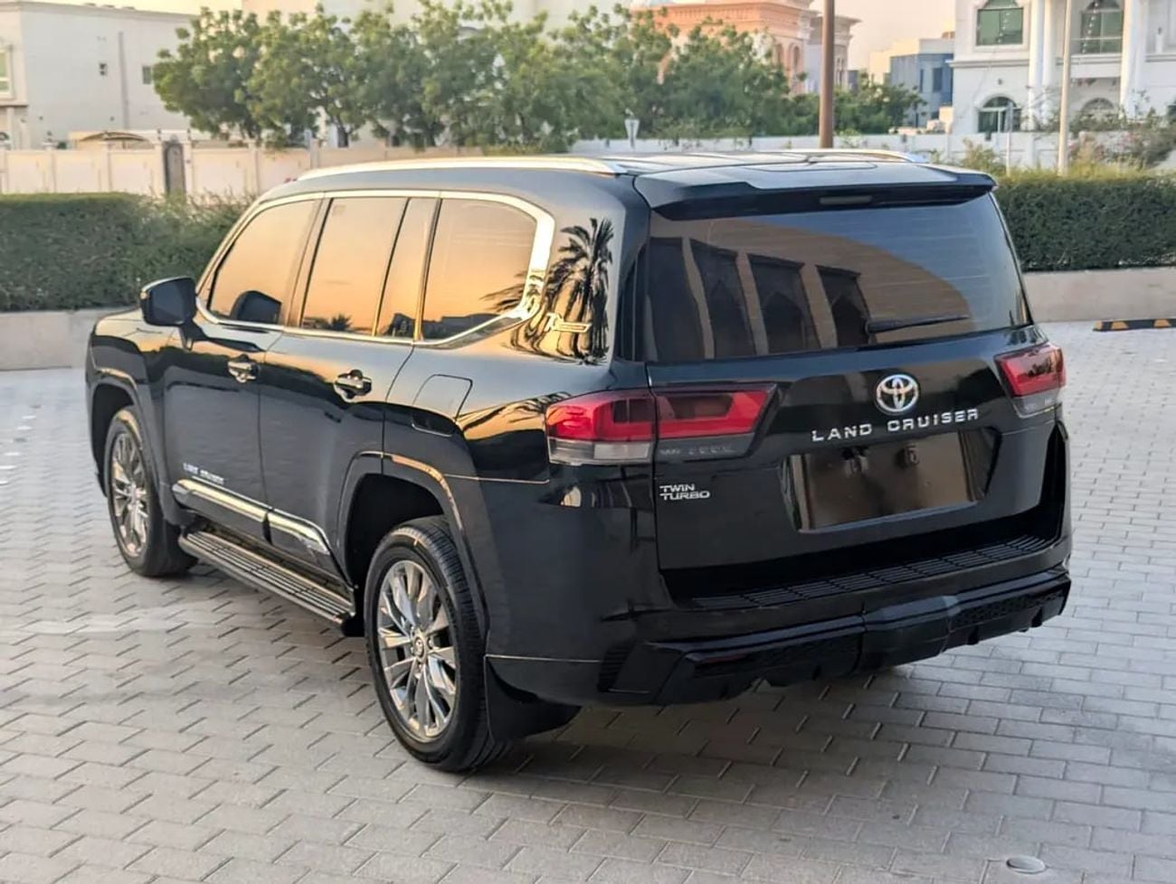 تويوتا لاند كروزر Diesel GXR | GCC Specs | Twin Turbo V6 | Only | Excellent Condition