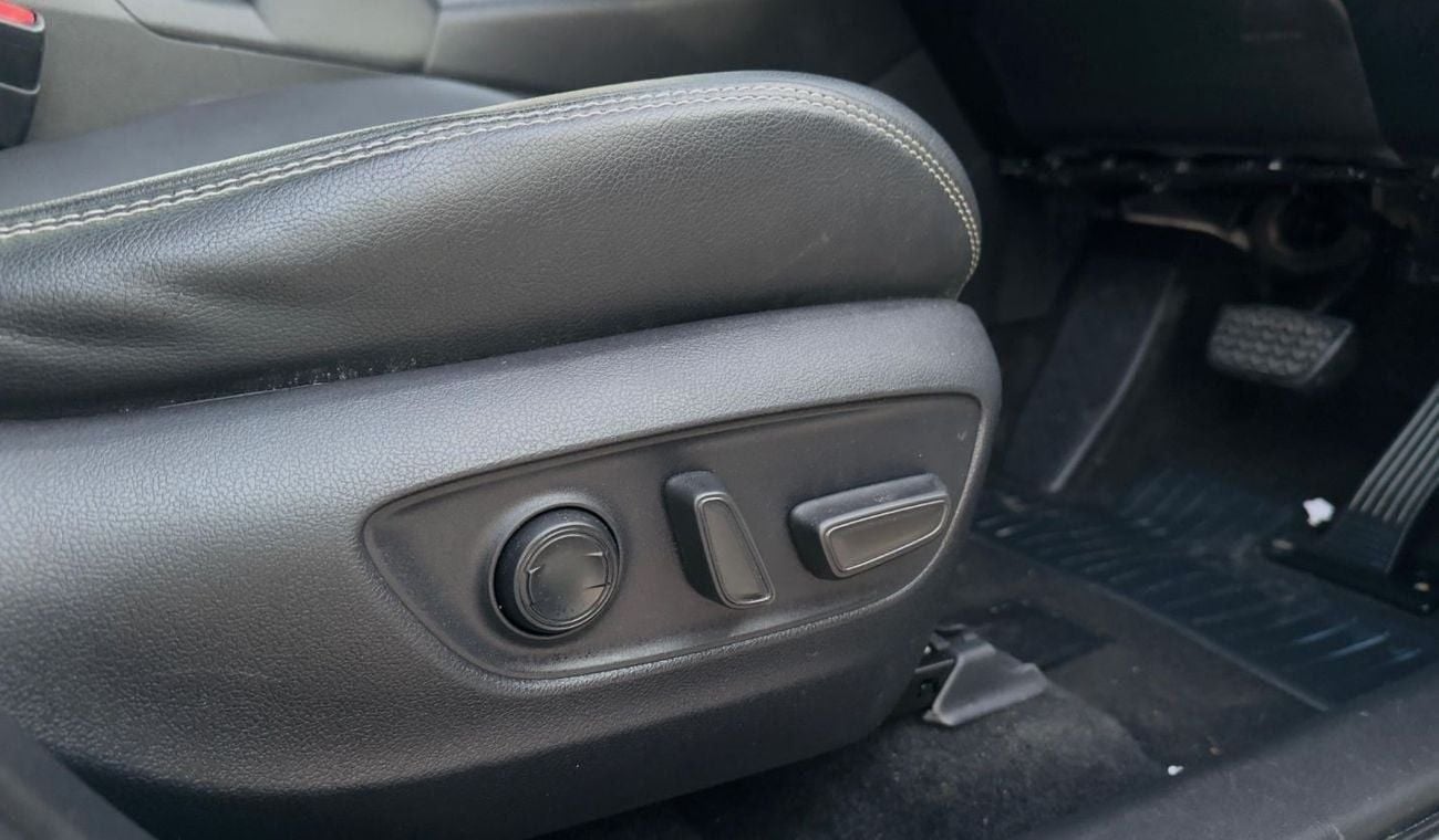 تويوتا راف ٤ PREMIUM CONDITION | RHD | 2.0L PETROL ENGINE | 2019 MODEL | 360 VIEW CAMERA