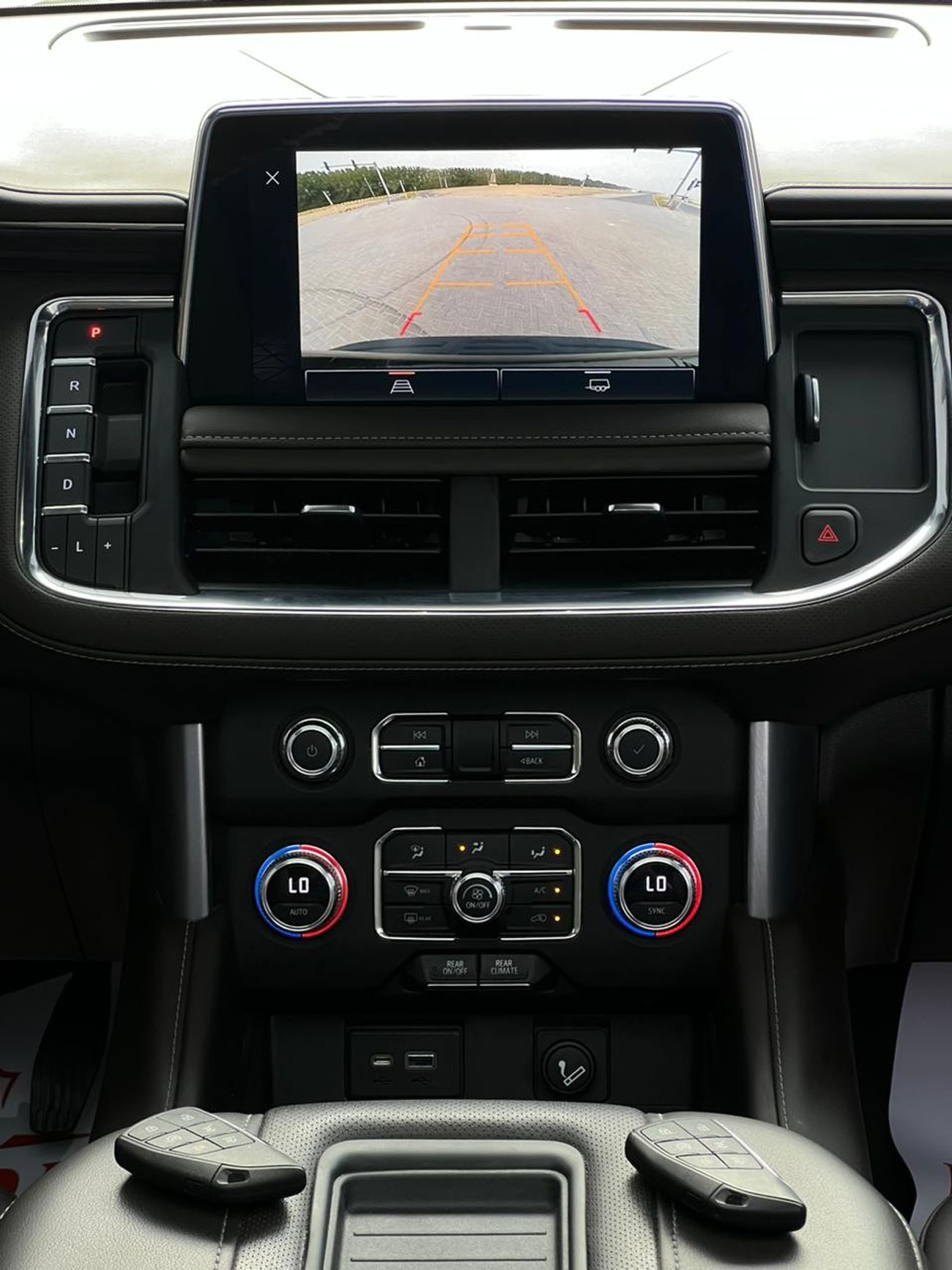 جي أم سي يوكون جيمس يوكن اس ال تي  موديل 2023   مواصفات خليجية  صبغ وكالة بدون حوادث تحت الضمان