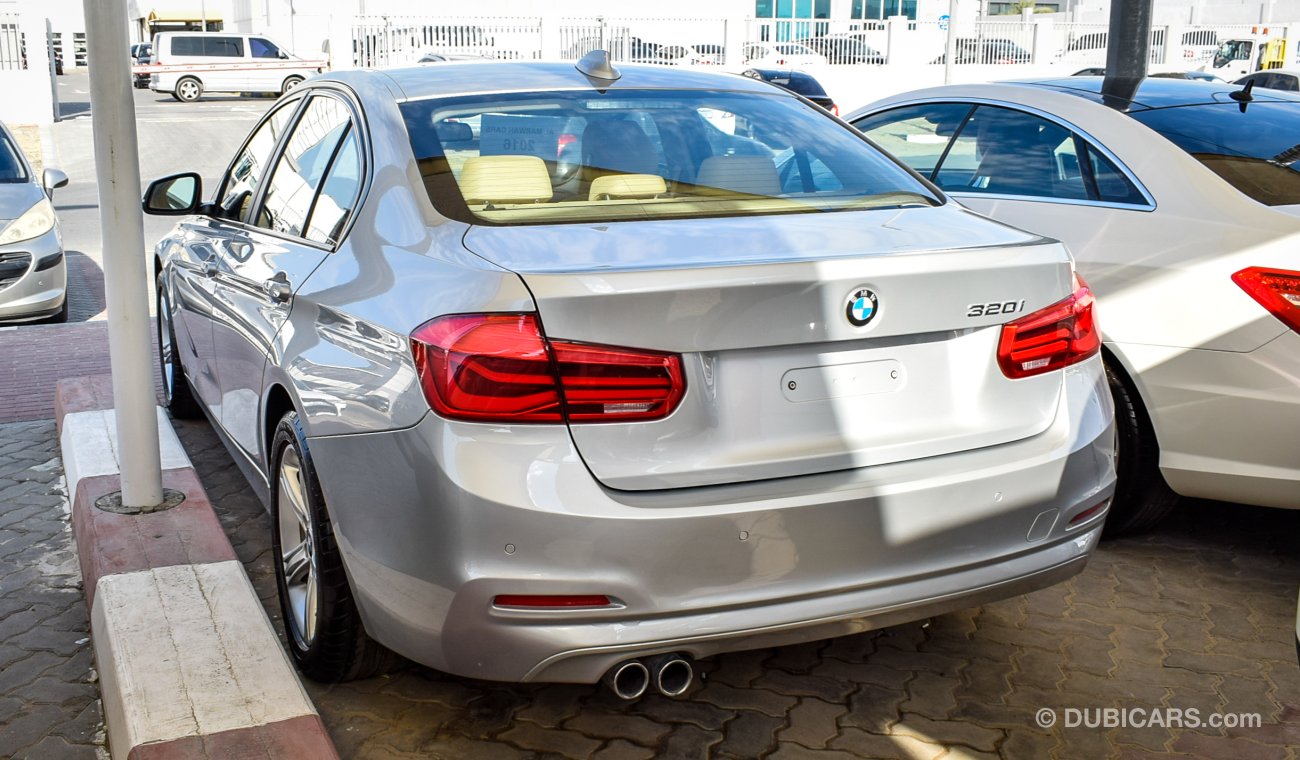 بي أم دبليو 320 I