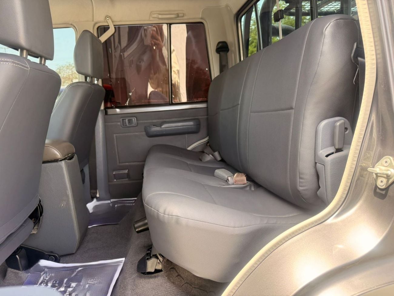 تويوتا لاند كروزر بيك آب -