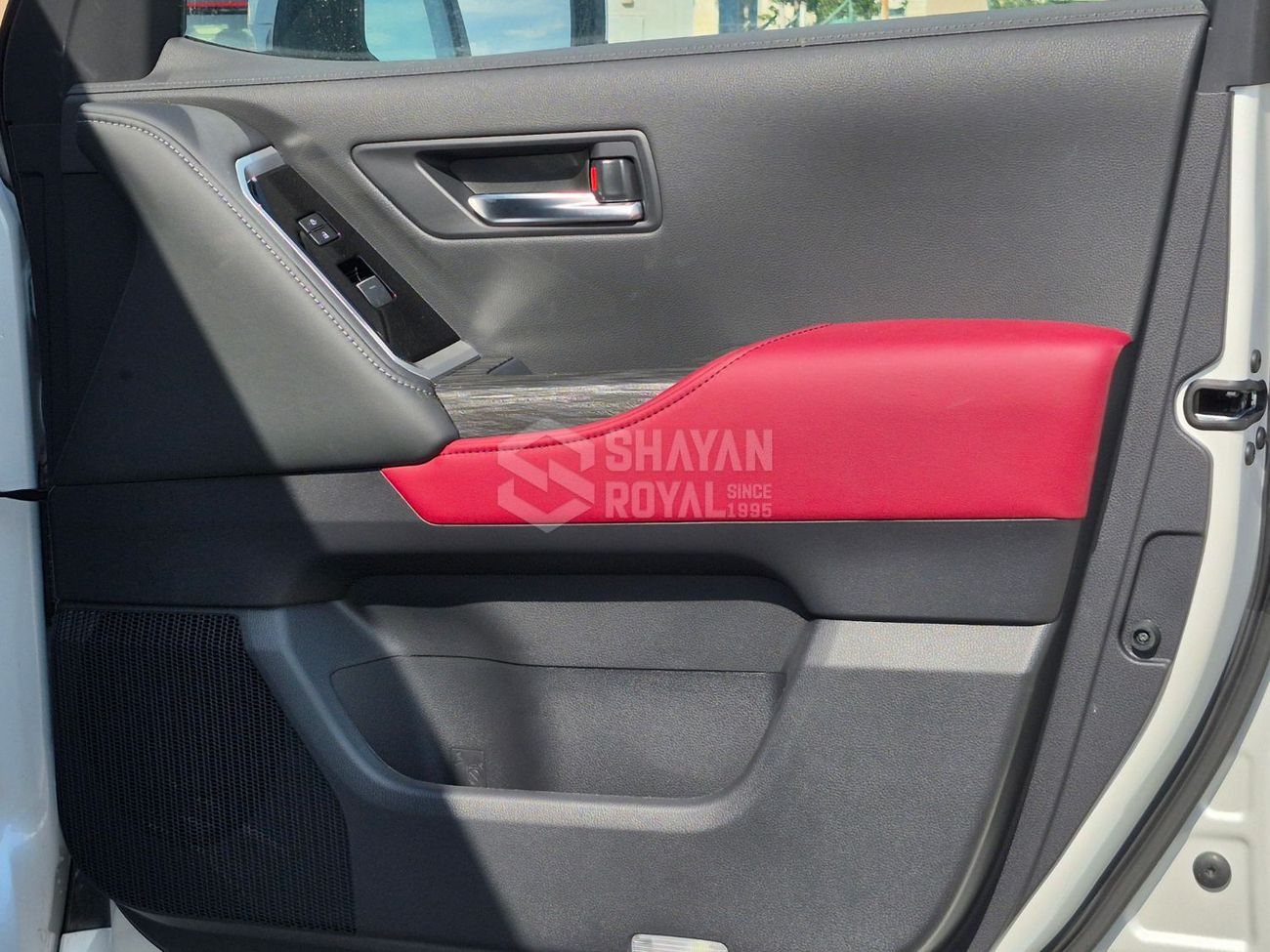 تويوتا لاند كروزر LC300 3.5L TWIN TURBO VXR FULL OPTION PETROL V6 AT 7S 2026MY