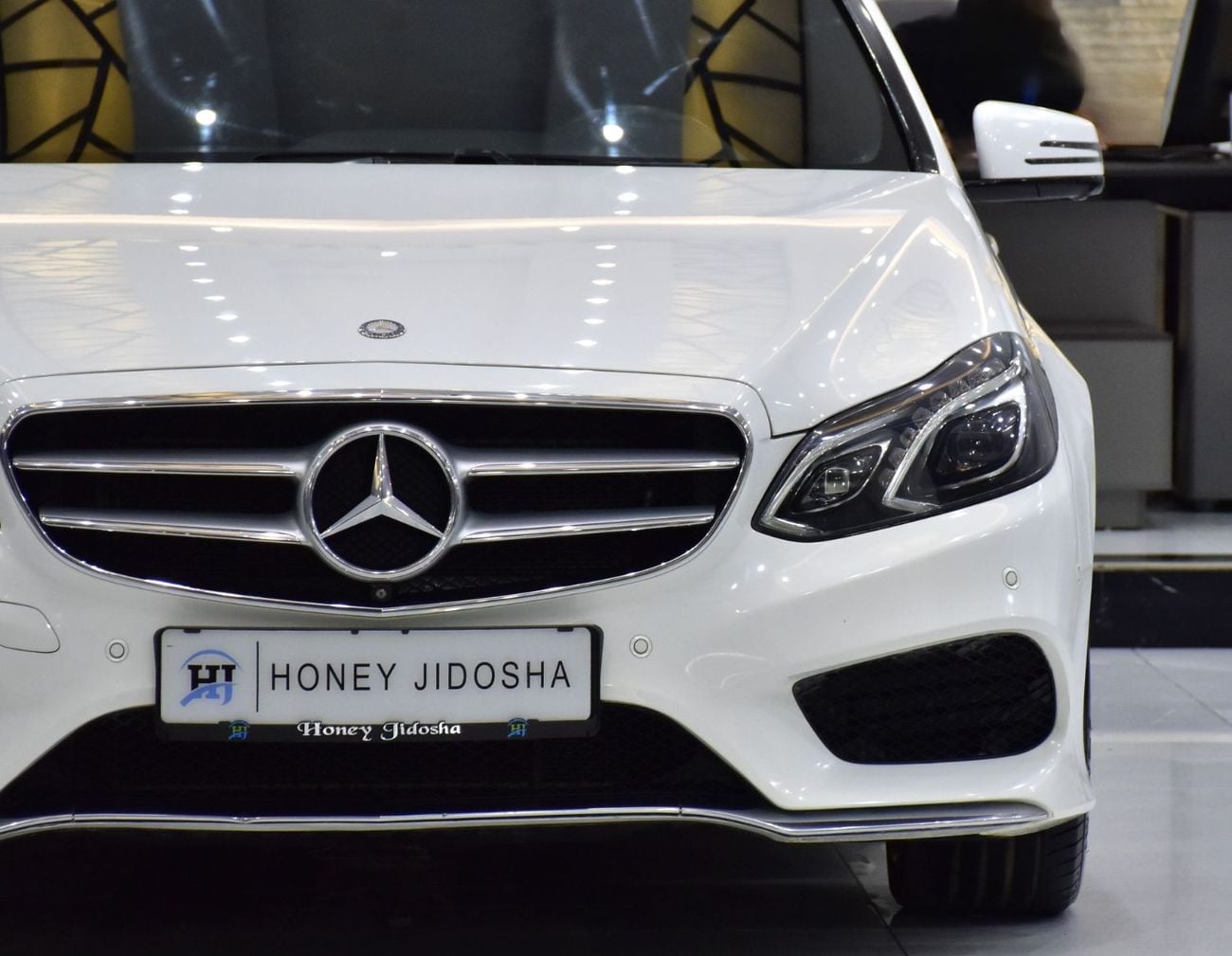 Mercedes Benz E300 AVANTGARDE SPORT EXCELLENT DEAL for our Mercedes Benz E300 ( 2014 Model ) in White Color GCC Specs