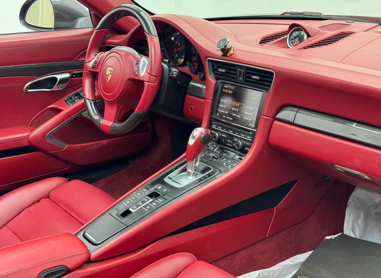 Porsche 911 Carrera S 3.8L (385 HP) Convertible 2012 Porsche 911 Carrera S, Convertible, Full Service History, E