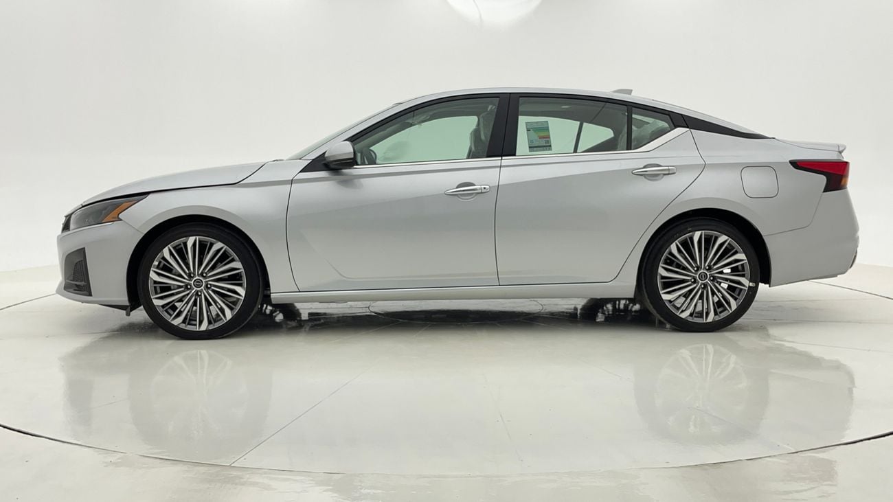 نيسان ألتيما SV 2.5 | بدون دفعة مقدمة | اختبار قيادة مجاني للمنزل