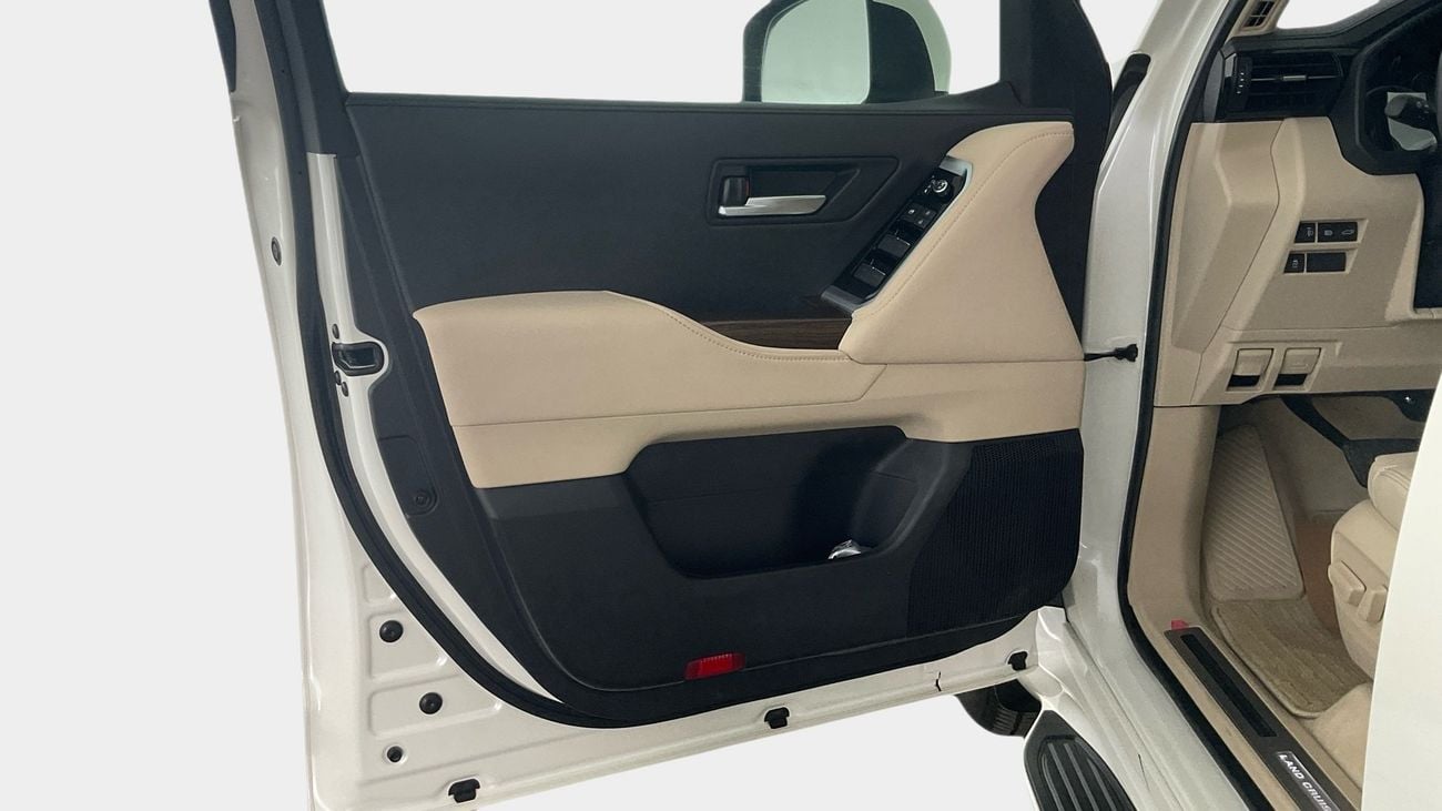 تويوتا لاند كروزر GXR | upto AED 20,000 Ramadan Discount | شامل الضمان | 0 ﺪﻔﻋﺓ ﺃﻮﻟﻯ