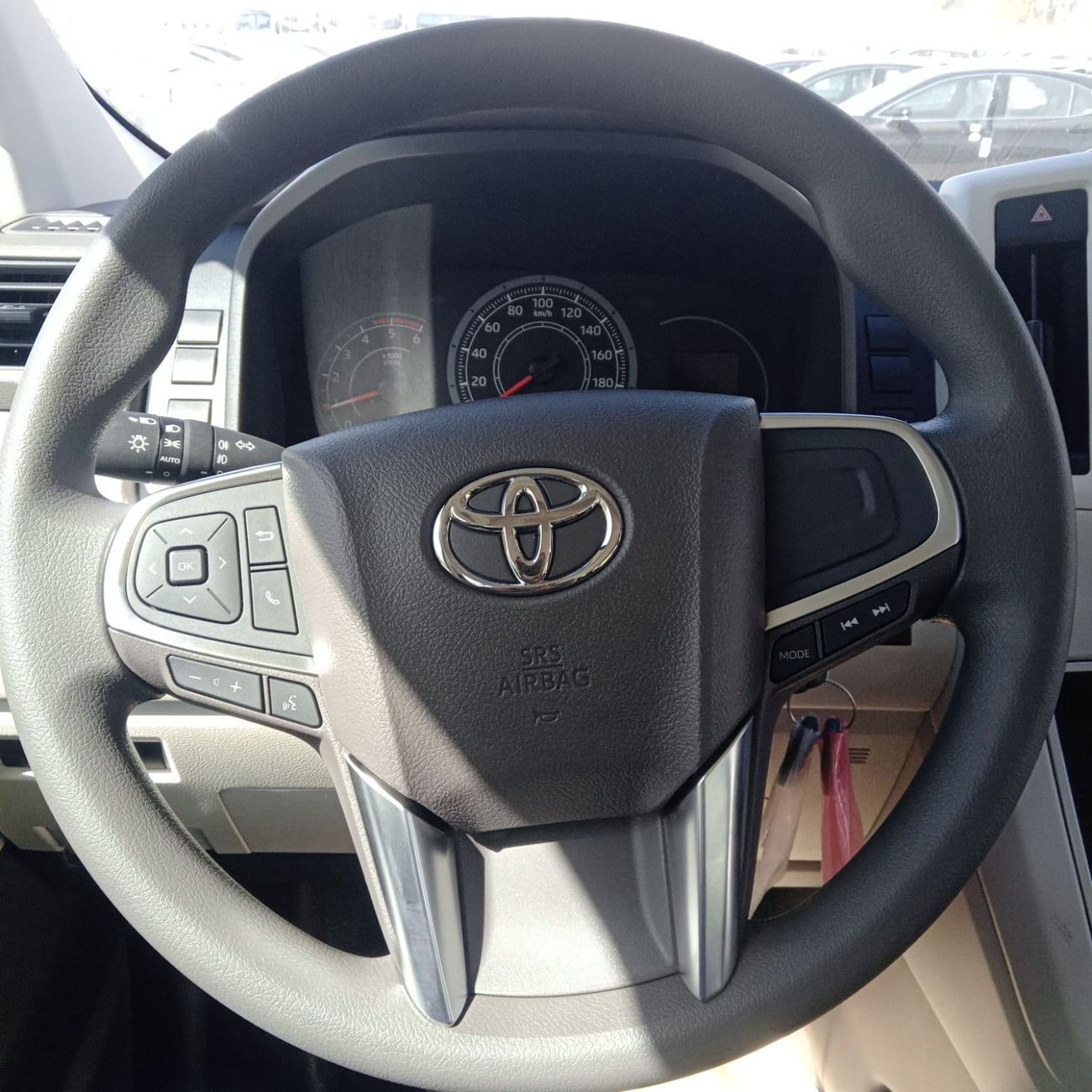 Toyota Hiace Toyota Hiace AT 2026