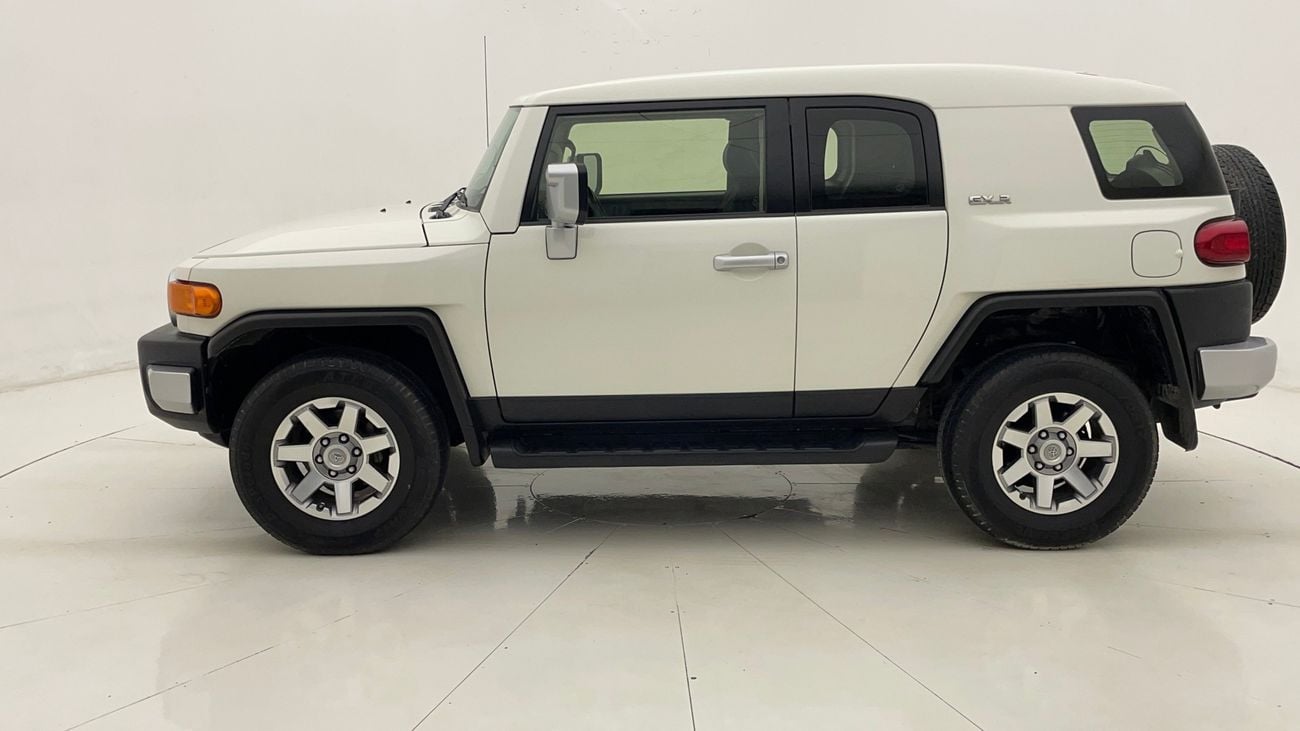 Toyota FJ Cruiser GXR 4 | Zero Down Payment | Home Test Drive