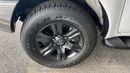 Toyota Hilux SR5 (NON GCC)