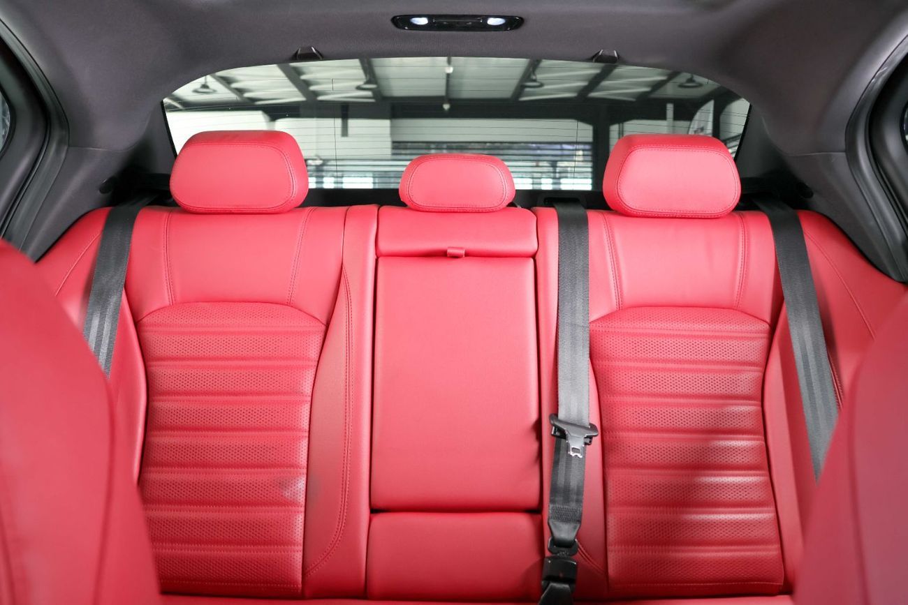 Alfa Romeo Giulia Q2 Veloce-GCC-Gargash Warranty and Service Package-Sports Seats