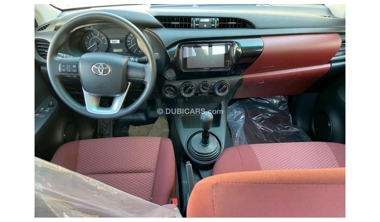Toyota Hilux TOYOTA HILUX 2.4L DIESEL SC 4X4 M/T