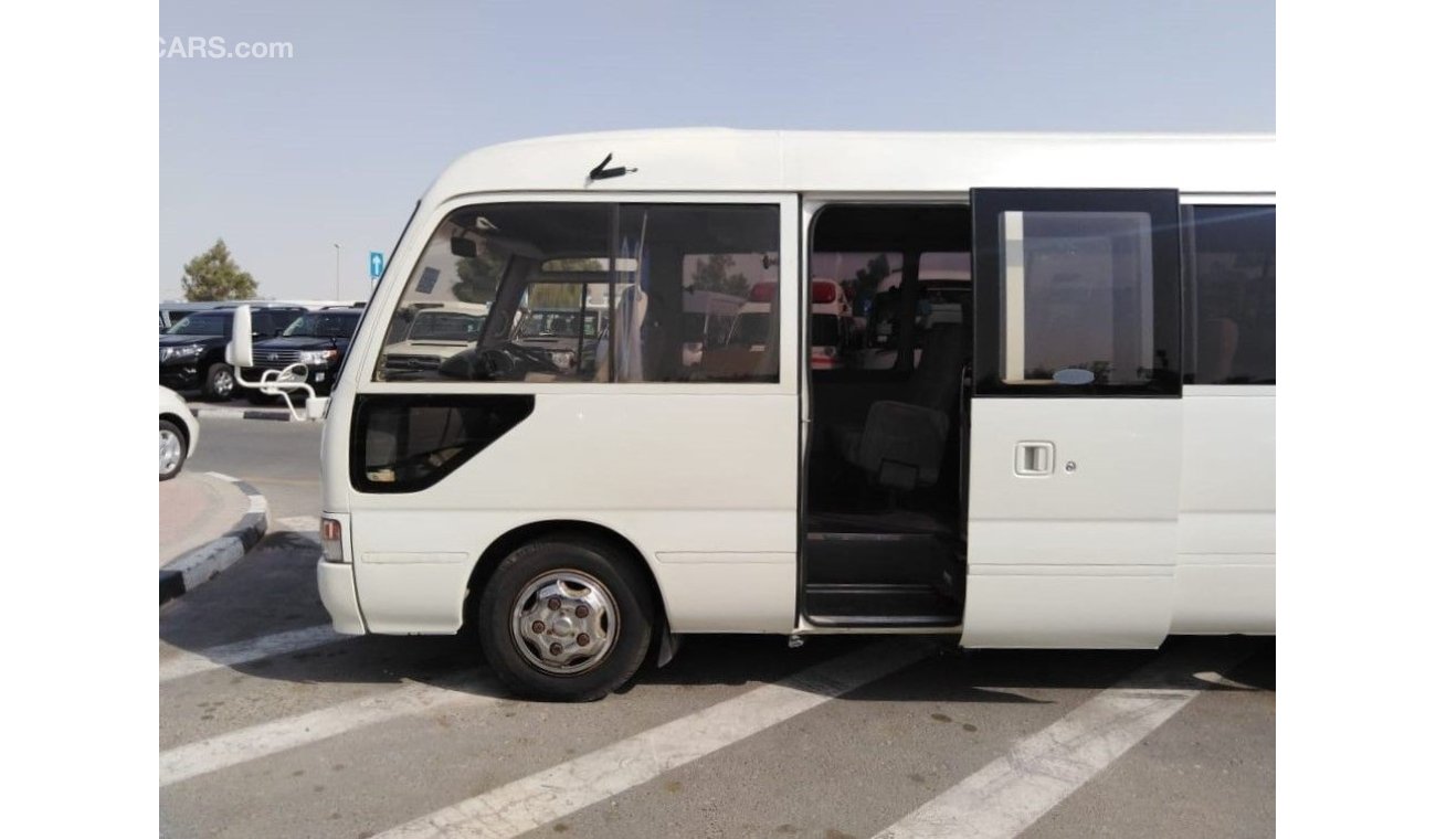 Toyota Coaster Toyota Coaster Right Hand Drive (Stock PM 835)